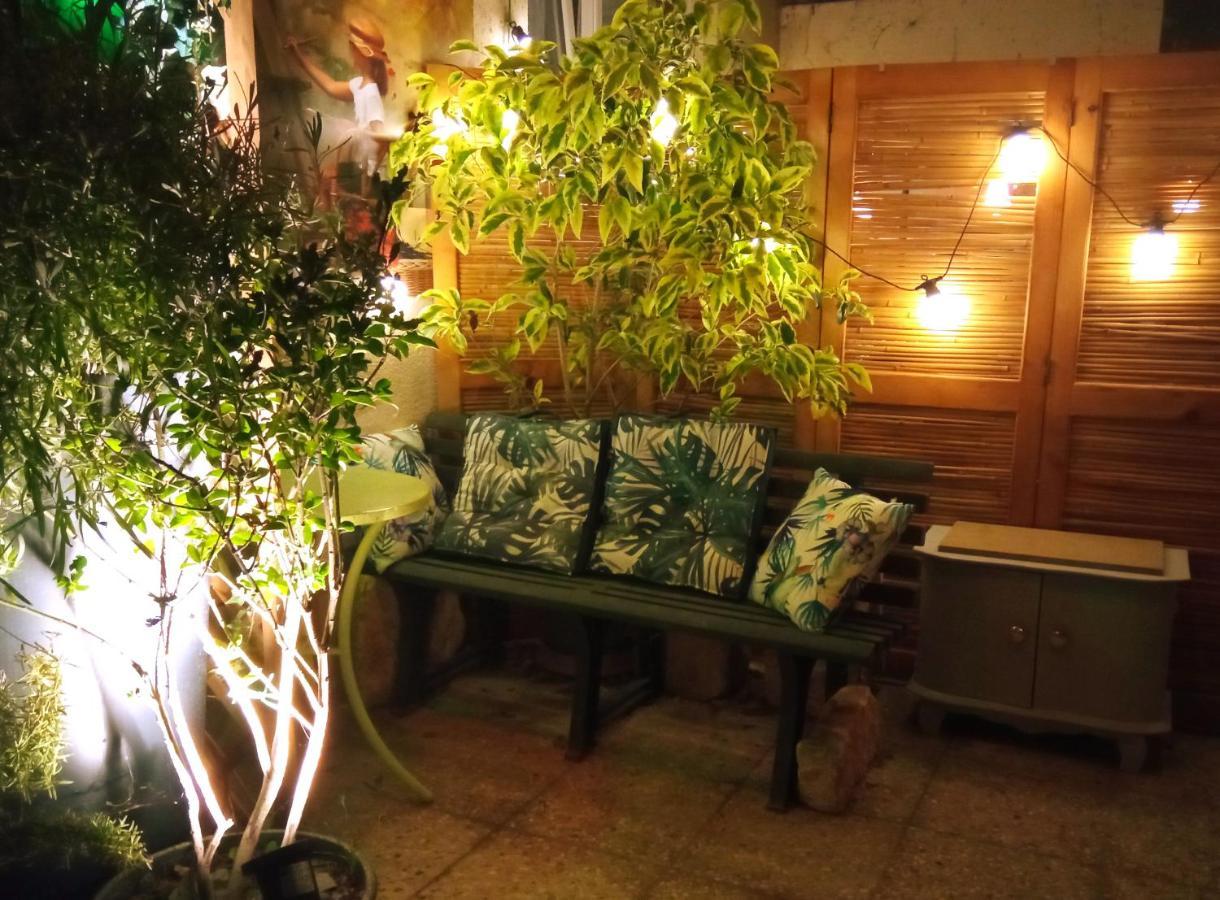 Mysaintaubin Bed & Breakfast Екстериор снимка